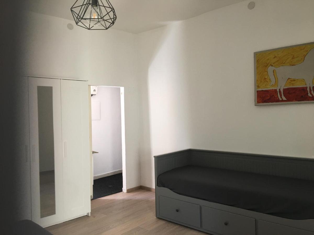 La Casa Nell'Antico Cortile Apartment Катания Екстериор снимка