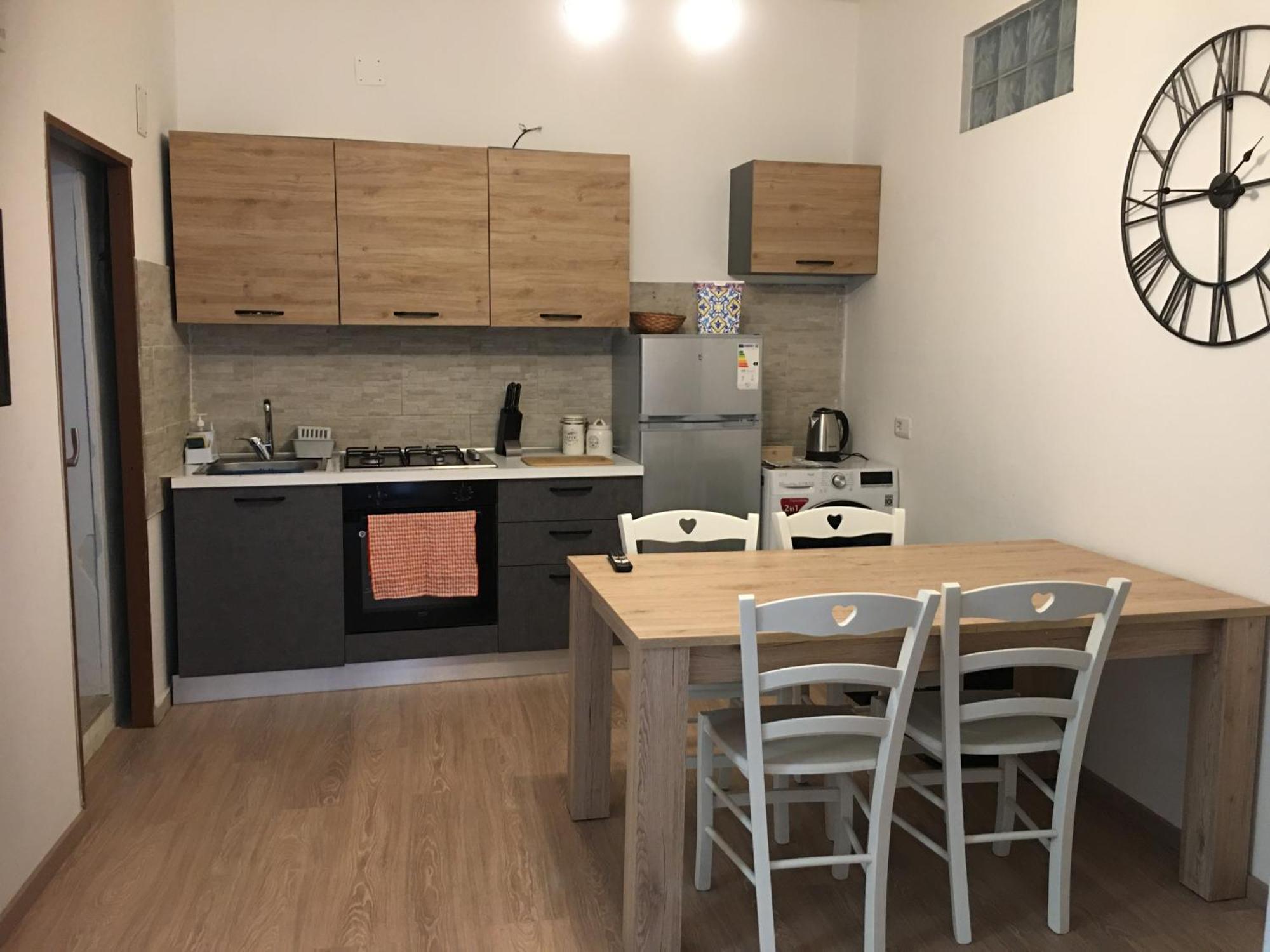 La Casa Nell'Antico Cortile Apartment Катания Екстериор снимка